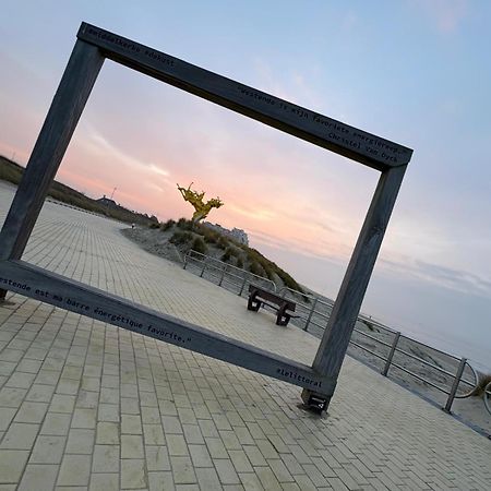 Middelkerke - Frontaal Zeezicht Appartement Buitenkant foto