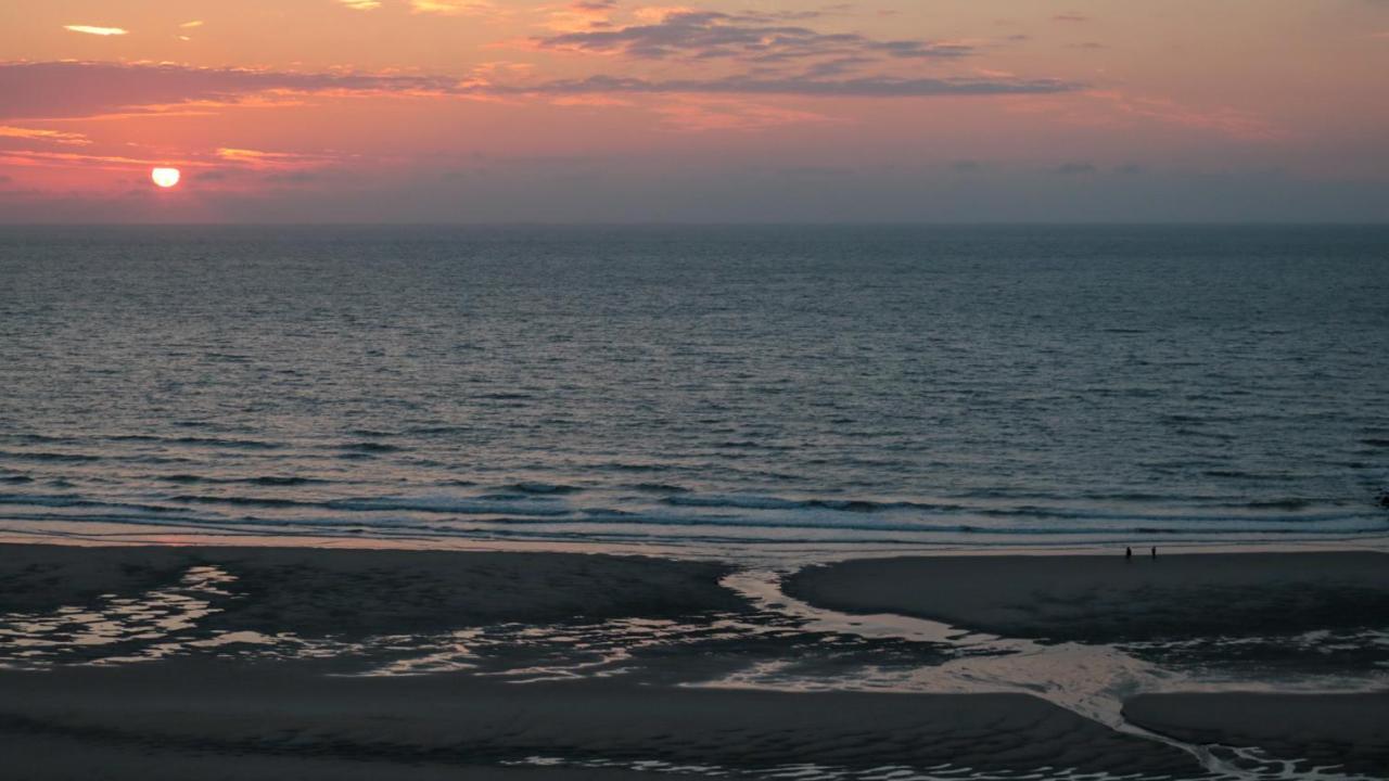 Middelkerke - Frontaal Zeezicht Appartement Buitenkant foto