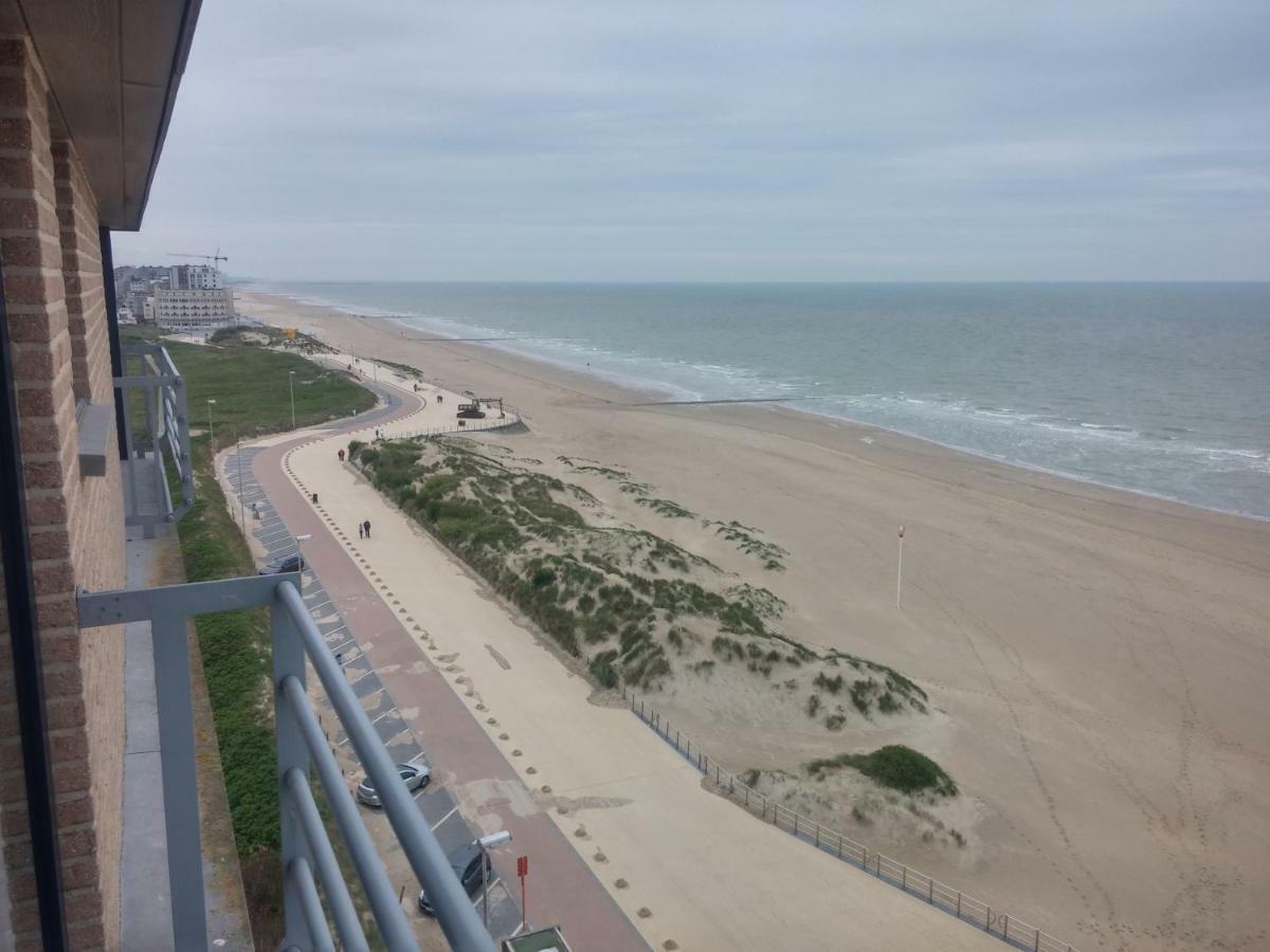 Middelkerke - Frontaal Zeezicht Appartement Buitenkant foto